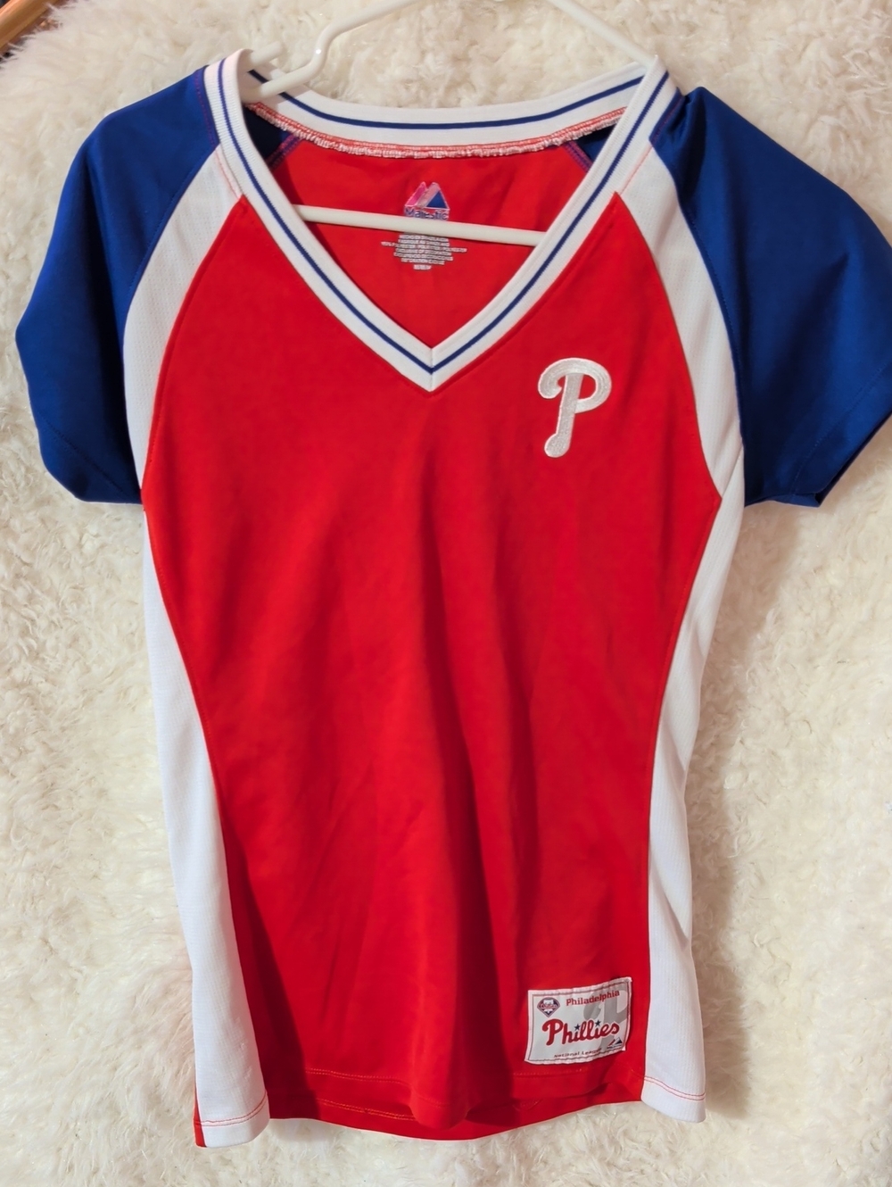 Women's Phillies Shirt (Authentic) Size Med